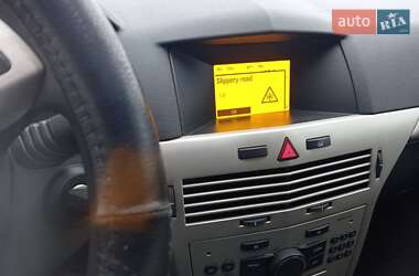 Универсал Opel Astra 2007 в 
