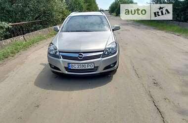 Универсал Opel Astra 2010 в Львове