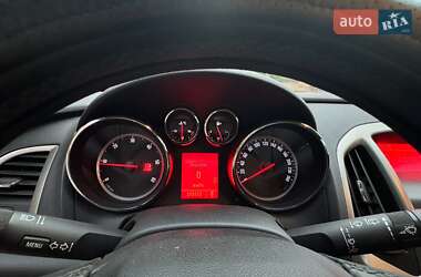 Универсал Opel Astra 2011 в 