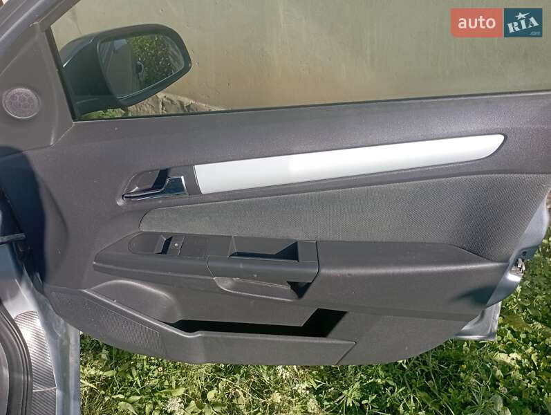 Универсал Opel Astra 2006 в Иршаве фото 5 Универсал Opel Astra 2006 в Иршаве