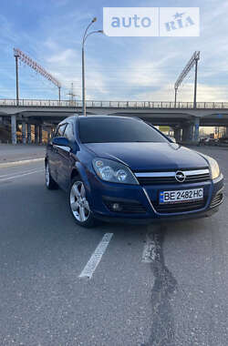 Універсал Opel Astra 2005 в Одесі