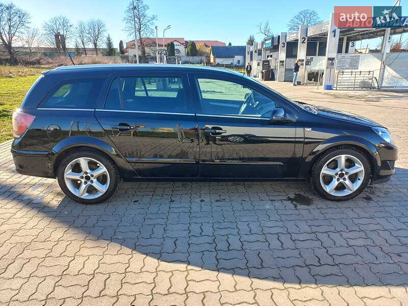 Универсал Opel Astra 2007 в Радехове