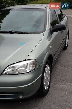 Седан Opel Astra 2008 в 
