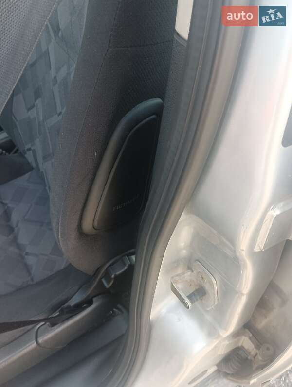 Хэтчбек Opel Astra 1999 в Киеве
