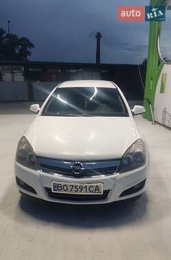 Универсал Opel Astra 2011 в 
