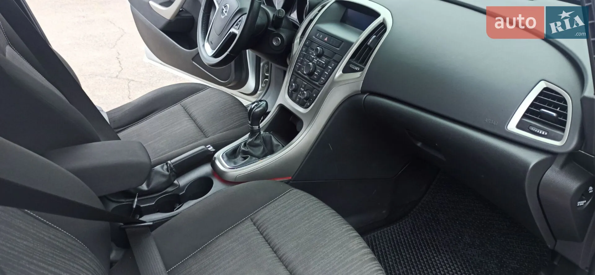2010 Opel Astra - мініатюра 9