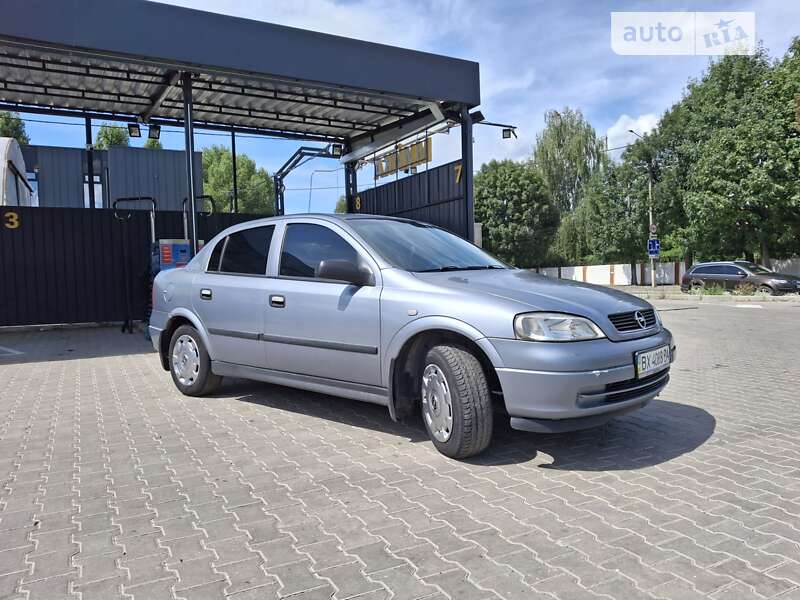 Седан Opel Astra 2008 в Хмельницькому