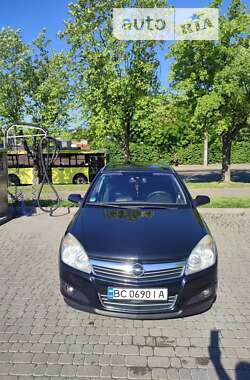 Універсал Opel Astra 2008 в Винниках