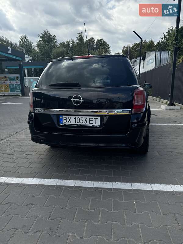 Універсал Opel Astra 2009 в Києві