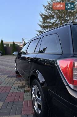 Универсал Opel Astra 2008 в 