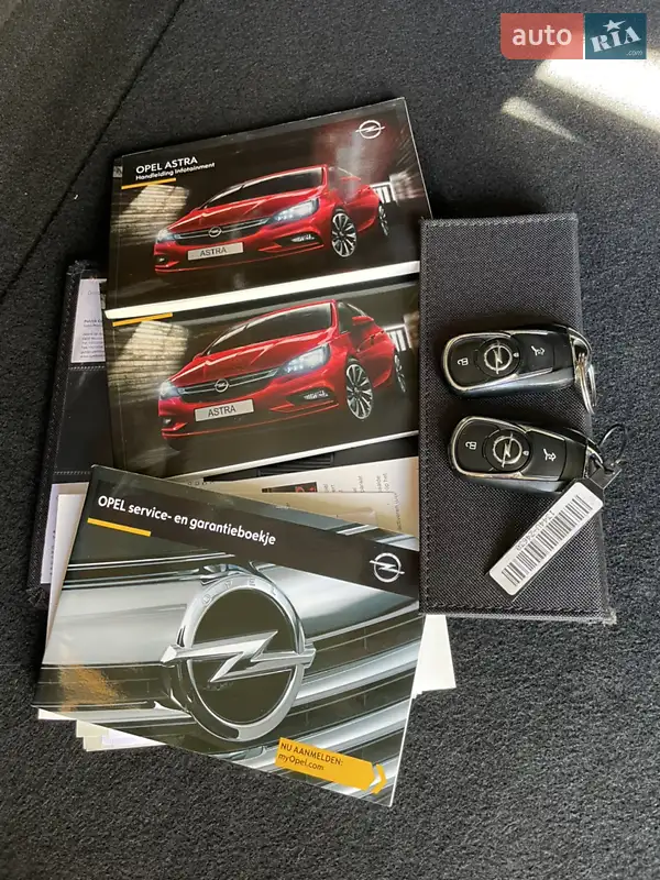 Универсал Opel Astra 2016 в Самборе документ