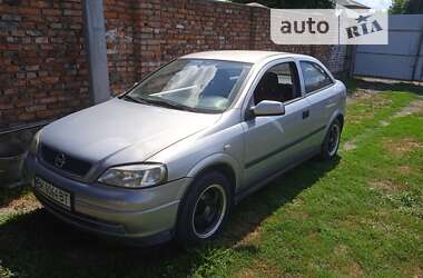 Хэтчбек Opel Astra 2000 в Звягеле