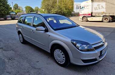 Універсал Opel Astra 2005 в Тернополі