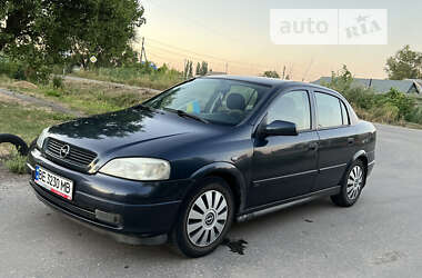 Седан Opel Astra 2002 в Новому Бузі