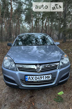 Седан Opel Astra 2008 в Зміїві