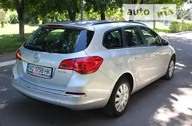 Opel Astra 2014