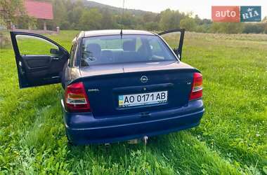 Седан Opel Astra 2002 в Хусті