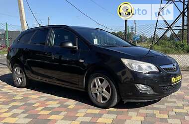 Opel Astra 2011