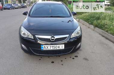 Универсал Opel Astra 2011 в Харькове