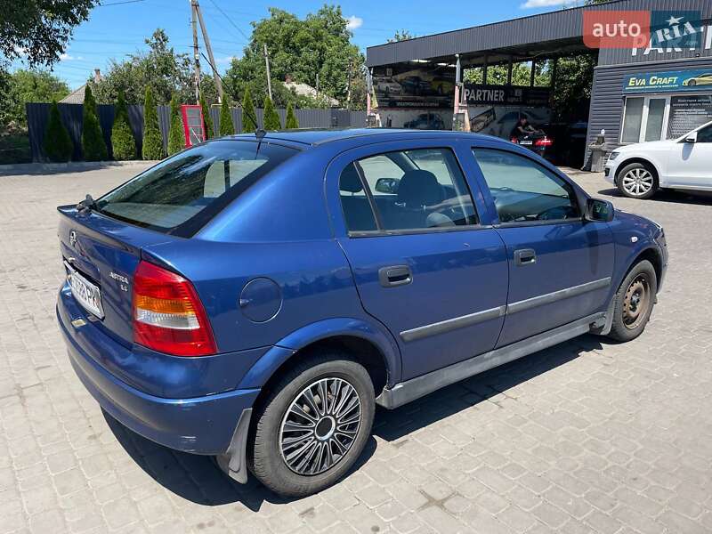 Хэтчбек Opel Astra 2001 в Днепре