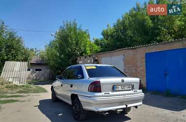 Седан Opel Astra 1993 в Чутовому