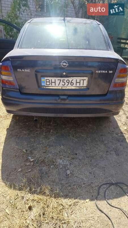 Седан Opel Astra 2004 в Херсоне