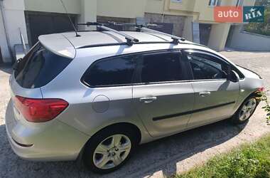 Opel Astra 2011 Opel Astra 2011
