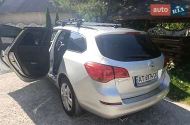 Универсал Opel Astra 2011 в 