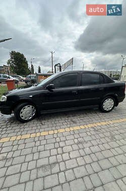 Седан Opel Astra 2008 в Сумах