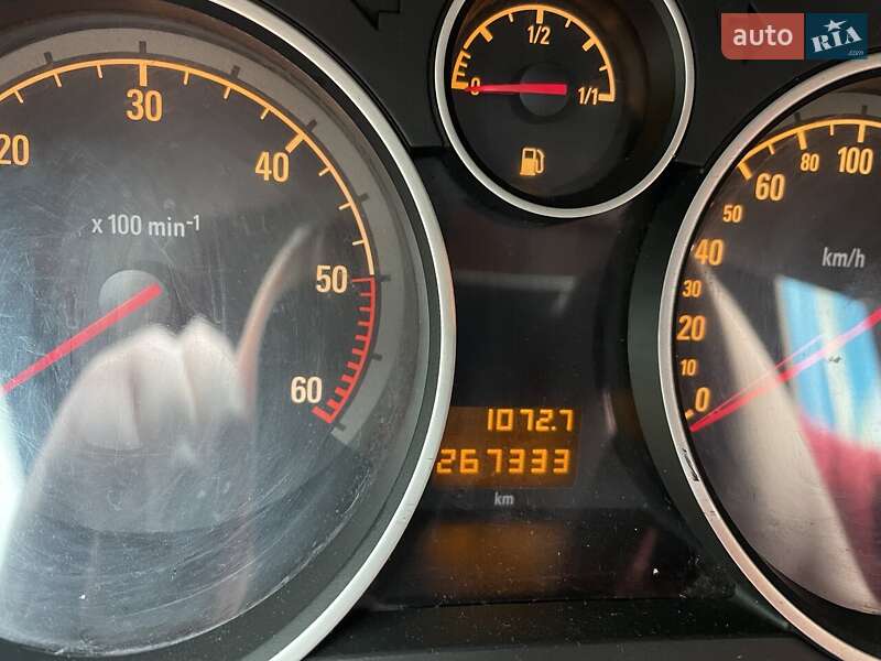 Универсал Opel Astra 2008 в Новом Роздоле