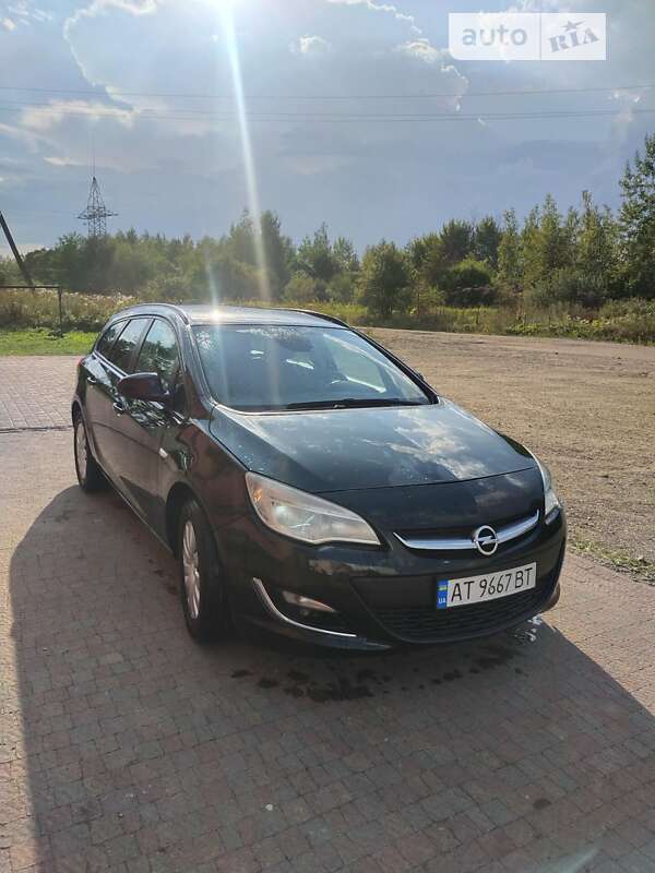 Универсал Opel Astra 2012 в Рожнятове