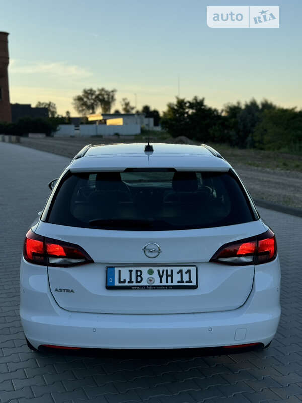 Универсал Opel Astra 2020 в Самборе