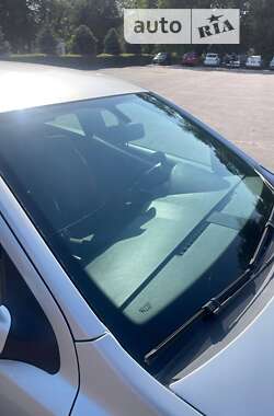 Хэтчбек Opel Astra 2005 в 