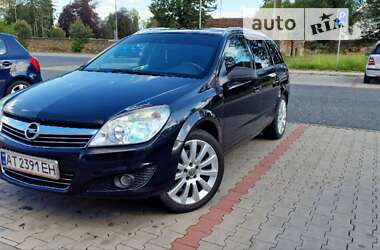 Универсал Opel Astra 2008 в Долине