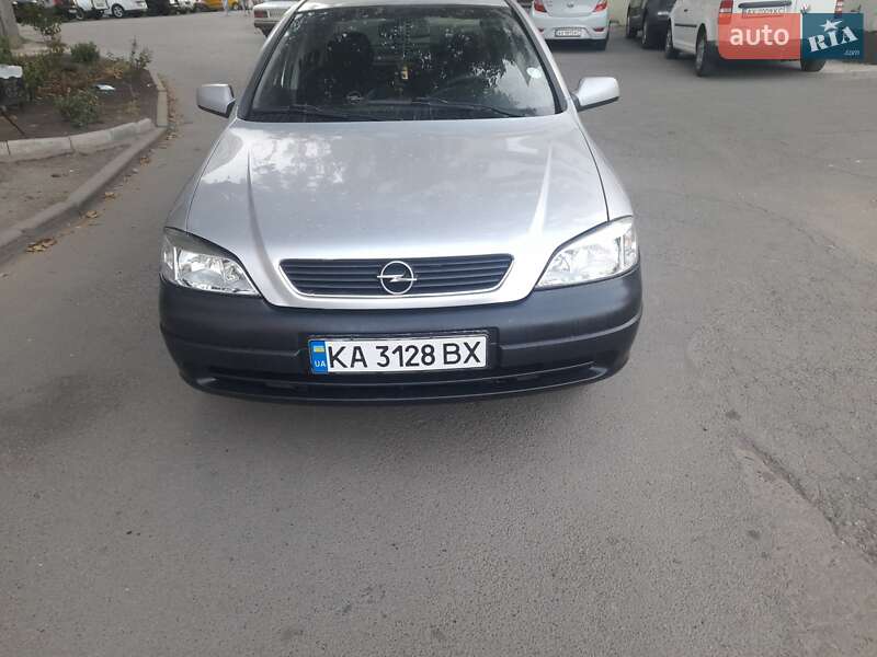 Opel Astra 2005