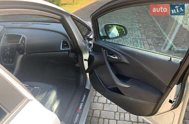 Універсал Opel Astra 2015 в 