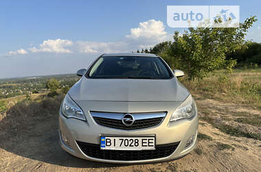 Хэтчбек Opel Astra 2010 в Полтаве