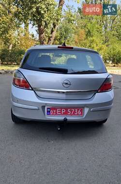 Хэтчбек Opel Astra 2008 в 