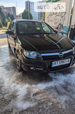 Универсал Opel Astra 2005 в Ивано-Франковске