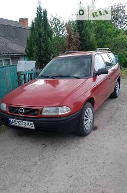 Универсал Opel Astra 1995 в Гнивани