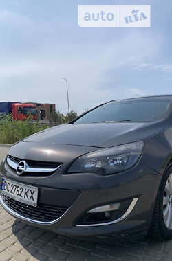 Универсал Opel Astra 2012 в Львове