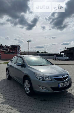 Хетчбек Opel Astra 2010 в Дрогобичі