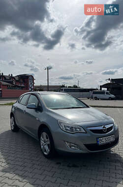 Opel Astra 2010 Opel Astra 2010