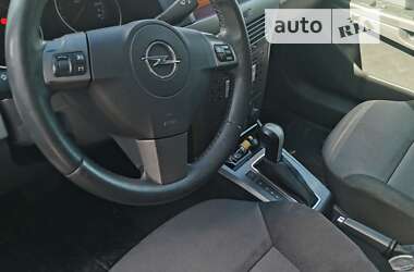 Универсал Opel Astra 2004 в 