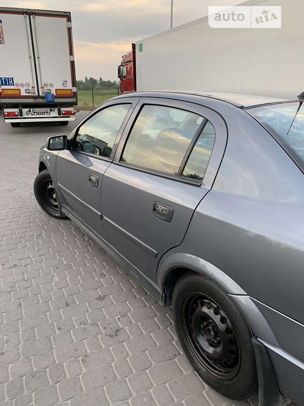 Седан Opel Astra 2007 в Новомосковске фото 6 Седан Opel Astra 2007 в Новомосковске