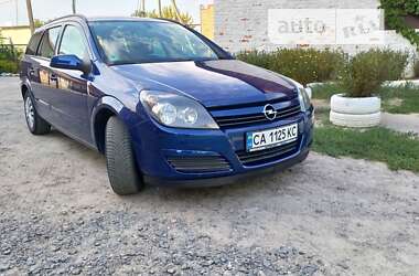 Універсал Opel Astra 2005 в Звенигородці