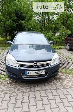 Хетчбек Opel Astra 2007 в Івано-Франківську