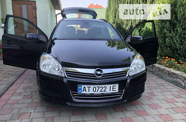 Универсал Opel Astra 2008 в Надворной