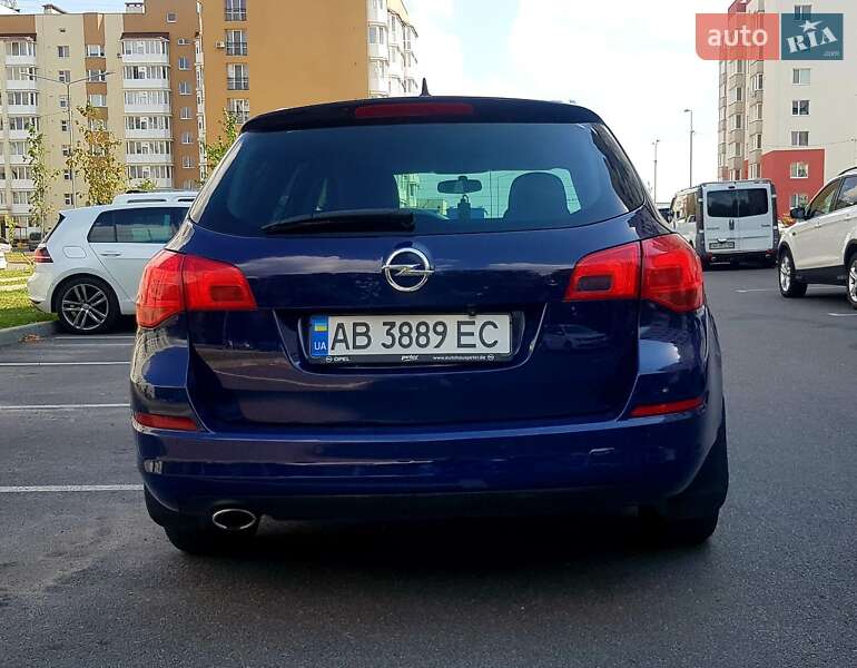 Универсал Opel Astra 2012 в Виннице