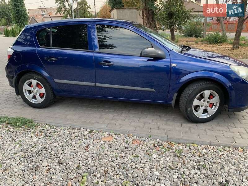 Хетчбек Opel Astra 2006 в Кривому Розі
